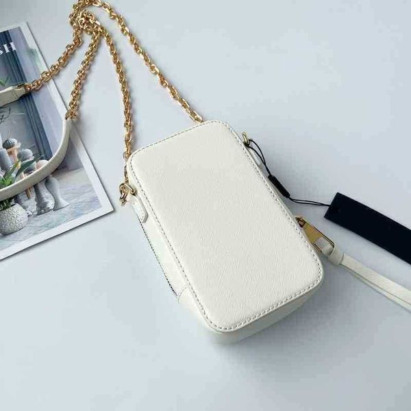 designer luxury women the tote bag fashion versatile handbags shoulder crossbody bags purse tories totes large capacity saddle wallets 7a 1
designer luxury women the tote bag fashion versatile handbags shoulder crossbody bags purse tories totes large capacity saddle wallets 7a 1