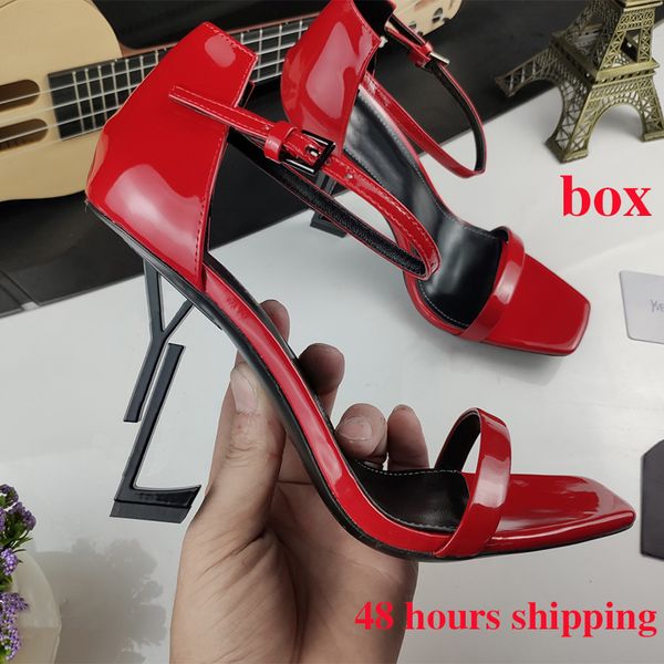 luxurys designers heels women dress shoes heel sandals vlassic versatile party wedding shoe diamond letter high-heel 8cm comfortable sandal, Black
luxurys designers heels women dress shoes heel sandals vlassic versatile party wedding shoe diamond letter high-heel 8cm comfortable sandal, Black