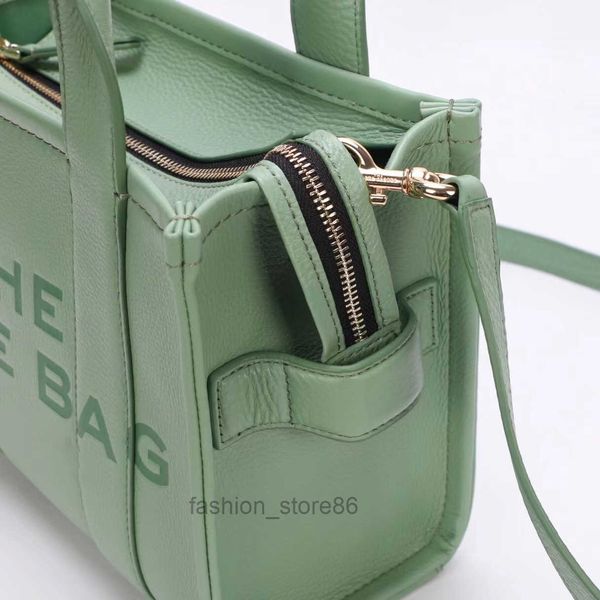 new genuine leather tote bag women's vintage handbag simple single shoulder messenger ba dx85 cw8u
new genuine leather tote bag women's vintage handbag simple single shoulder messenger ba dx85 cw8u