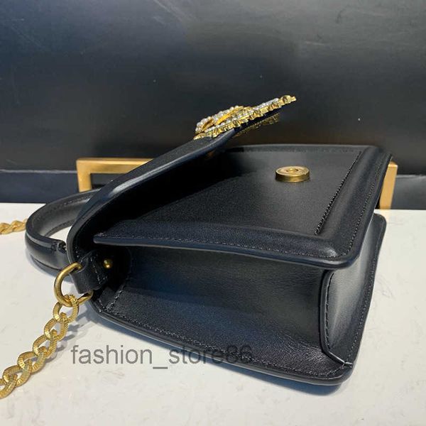 design one shoulder diagonal bag retro solid color pearl love buckle leather handbag ladies ne 2dq9 2oej
design one shoulder diagonal bag retro solid color pearl love buckle leather handbag ladies ne 2dq9 2oej