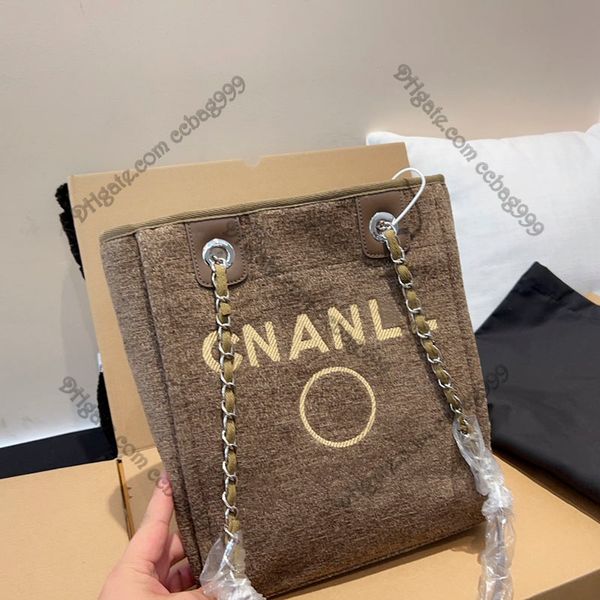 ladies jumbo luxury designer beach bags letter embroidery canvas classic handbags double chains shopping pouches lager capacity totes outdoo
ladies jumbo luxury designer beach bags letter embroidery canvas classic handbags double chains shopping pouches lager capacity totes outdoo