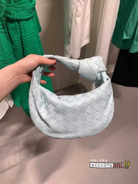 designer bags leather bottegas woven venetas mini knotting jodie handbag armpit dumpling original quality luxury portable one-shoulder bags
designer bags leather bottegas woven venetas mini knotting jodie handbag armpit dumpling original quality luxury portable one-shoulder bags