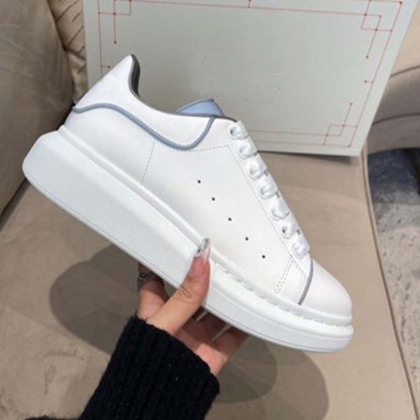 small white shoes brand designer 2022 winter new fashion couple multi-color series thick soled elevated sneakers trend versatile casual flat
small white shoes brand designer 2022 winter new fashion couple multi-color series thick soled elevated sneakers trend versatile casual flat