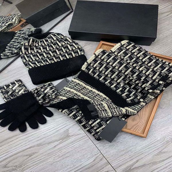 2023 hat scarf fashion designer mens beanie winter hat solid color letter outdoor woman beanies bonnet man head warm cashmerebeanie skull ca, Blue;gray
2023 hat scarf fashion designer mens beanie winter hat solid color letter outdoor woman beanies bonnet man head warm cashmerebeanie skull ca, Blue;gray