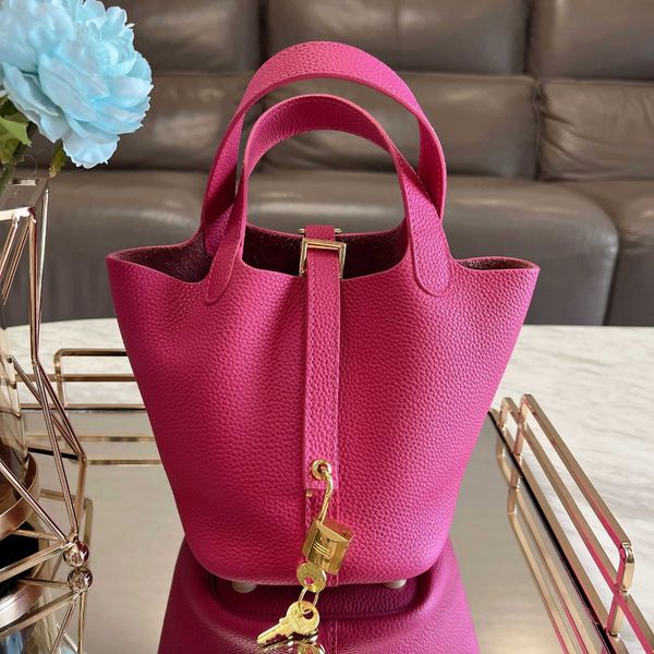 designer original purse togo mini basket picotin locks vegetable 2023 women s he bags shoulder bag bucket gold buckle small hand handbag out
designer original purse togo mini basket picotin locks vegetable 2023 women s he bags shoulder bag bucket gold buckle small hand handbag out