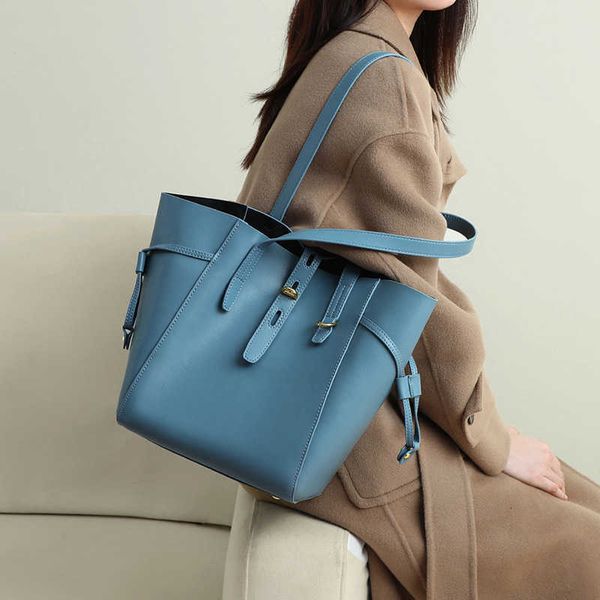 designer bag luxury brand cow genuine leather female shoulder bags designer bucket big women handbags 2022 fashion large capacity tote bag
designer bag luxury brand cow genuine leather female shoulder bags designer bucket big women handbags 2022 fashion large capacity tote bag
