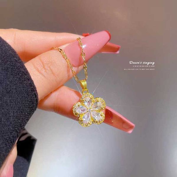 pendant necklaces real gold plated beautiful zircon rhinton lucky leaf clover pendant necklace, Silver
pendant necklaces real gold plated beautiful zircon rhinton lucky leaf clover pendant necklace, Silver