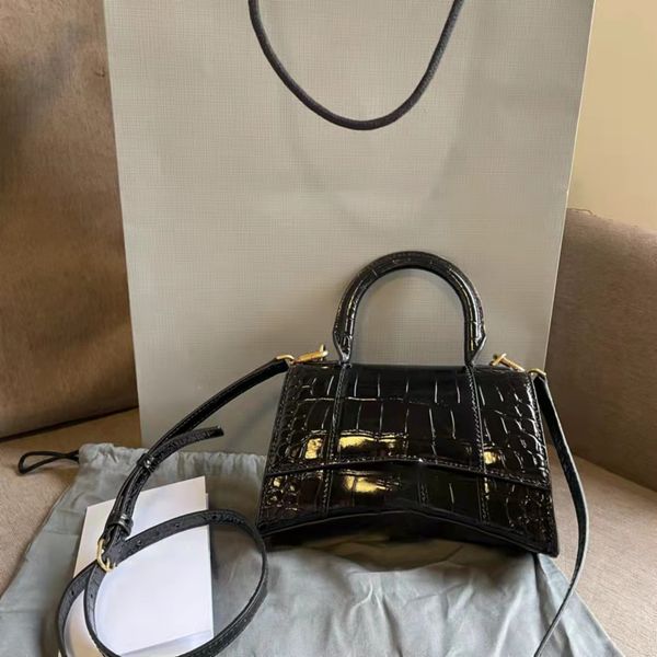 handle hourglass tote crossbody bags women's mens luxury genuine leather designer clutch flap chain crocodile pattern with shoulder str
handle hourglass tote crossbody bags women's mens luxury genuine leather designer clutch flap chain crocodile pattern with shoulder str