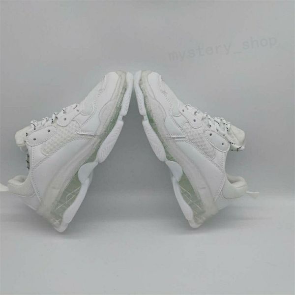 new triple-s clear sole casual shoes black pink green grey red blue orange purple mens women platform beige turquoise light tan fluo
new triple-s clear sole casual shoes black pink green grey red blue orange purple mens women platform beige turquoise light tan fluo