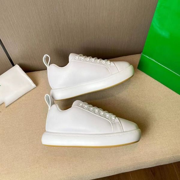 designer sneakers casual shoes trainers platform shoe mesh woven bread sneakerss nappa calfskin suede sneaker bread rubber women skate adada, Red;white
designer sneakers casual shoes trainers platform shoe mesh woven bread sneakerss nappa calfskin suede sneaker bread rubber women skate adada, Red;white