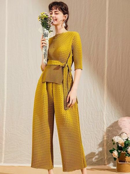 women's two piece pants miyak pleat heavy industry suit spring and autumn wear leisure straight seven minute sleeves long jacket 221121, White
women's two piece pants miyak pleat heavy industry suit spring and autumn wear leisure straight seven minute sleeves long jacket 221121, White