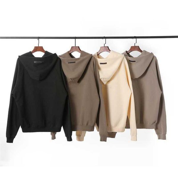 2022 fashion european and american high street brand essential hoodie round neck sweater back letter offset plush, Black
2022 fashion european and american high street brand essential hoodie round neck sweater back letter offset plush, Black