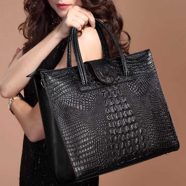 briefcase bags genuine leather women handbag big totes large capacity shoulder crocodile pattern ladies hand bag luxury
briefcase bags genuine leather women handbag big totes large capacity shoulder crocodile pattern ladies hand bag luxury