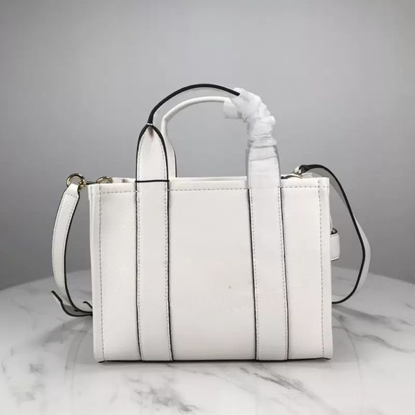 2022 womens fashion totes crossbody bags shoulder bags real leather luxury tote handbags 24cm 32cm two size 10/10 quality small cross body b
2022 womens fashion totes crossbody bags shoulder bags real leather luxury tote handbags 24cm 32cm two size 10/10 quality small cross body b