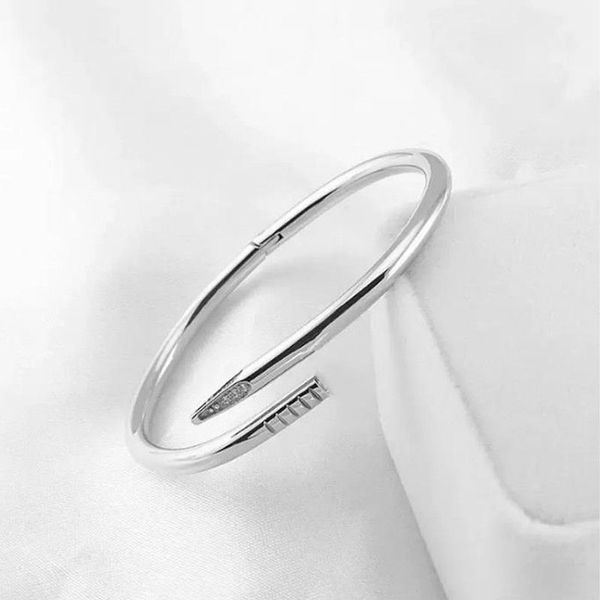 Fashion Nail Bracelet nail Bangle designer Charm Bracelets Chain 18K gold plated stainless steel for Women Girl Wedding Mother's Day Jewelry Women Christmas gift
Fashion Nail Bracelet nail Bangle designer Charm Bracelets Chain 18K gold plated stainless steel for Women Girl Wedding Mother's Day Jewelry Women Christmas gift