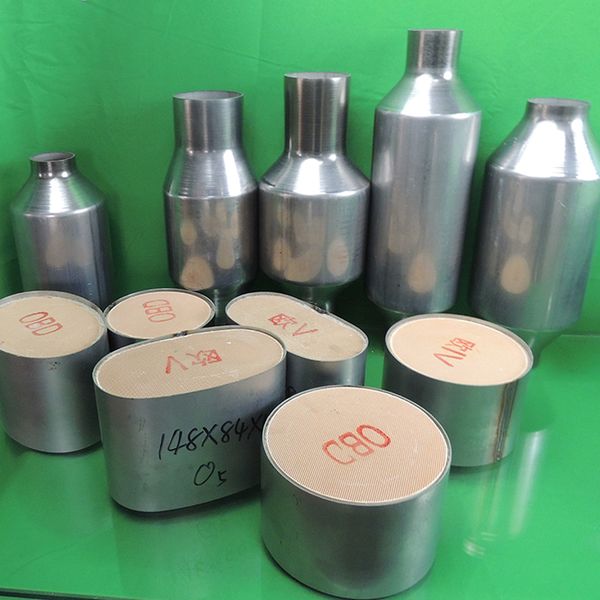 catalytic converter automobile silencing three-way catalyst auto exhaust purifier assembly spare parts
catalytic converter automobile silencing three-way catalyst auto exhaust purifier assembly spare parts