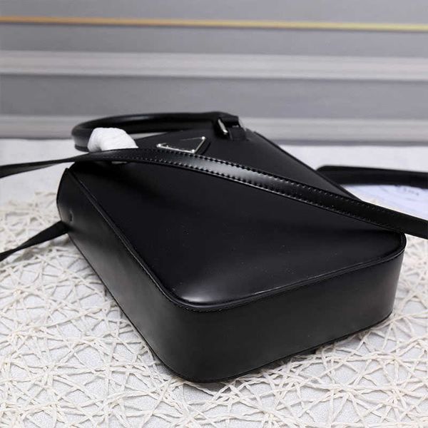 shoulder bags new pearl leather mini bag triangle designer handbag fashion shoulder crossbody bag casual trend p23x
shoulder bags new pearl leather mini bag triangle designer handbag fashion shoulder crossbody bag casual trend p23x