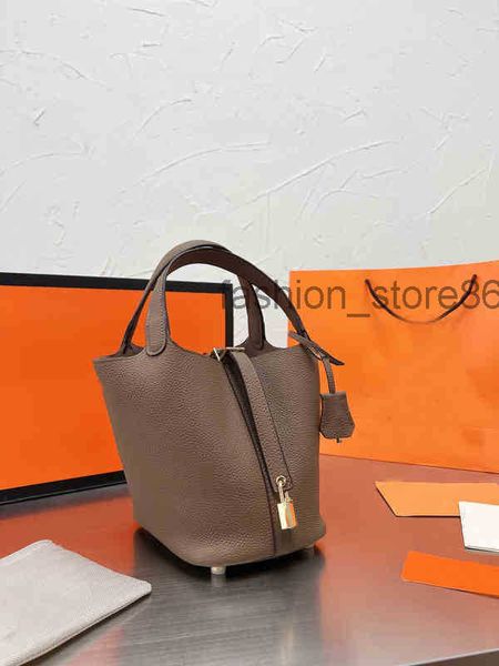 bucket bag closed-toe layer cowhide food basket tote all-match shoulder handbag genuine leather womens mother and child purses 220402 zvi8 4
bucket bag closed-toe layer cowhide food basket tote all-match shoulder handbag genuine leather womens mother and child purses 220402 zvi8 4