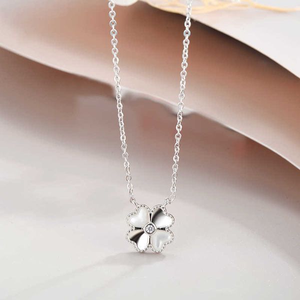 pendant necklaces strands strings double sided four leaf grass white fritillaria love sterling silver 925 necklace female sweet cool trend a
pendant necklaces strands strings double sided four leaf grass white fritillaria love sterling silver 925 necklace female sweet cool trend a