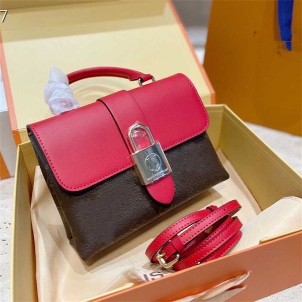 postman's bag classic lock laohua high end quality brand one shoulder portable cross carry 2023 new color matching women's
postman's bag classic lock laohua high end quality brand one shoulder portable cross carry 2023 new color matching women's