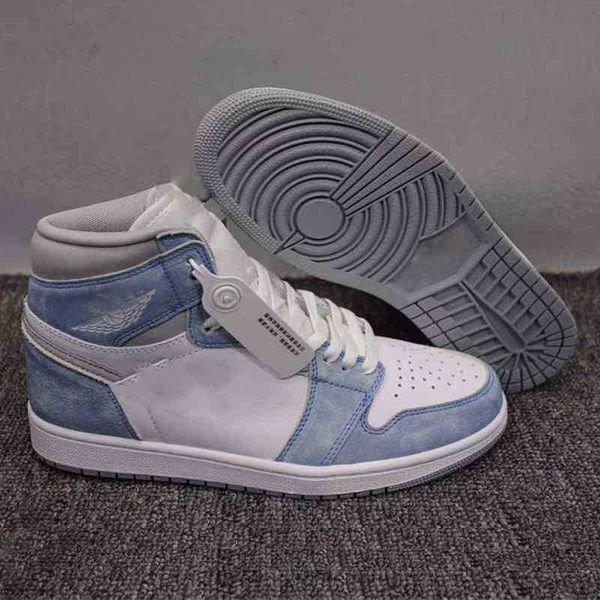 shoes 1 high og hyper royal basketballshoes 555088-134 light smoke grey-white 1s university blue suede man womens outdoors sneakers 555088-4, Black
shoes 1 high og hyper royal basketballshoes 555088-134 light smoke grey-white 1s university blue suede man womens outdoors sneakers 555088-4, Black