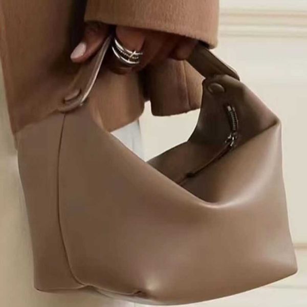 designer luxury women the tote bag fashion versatile handbags shoulder crossbody bags purse tories totes large capacity saddle wallets 7a xc
designer luxury women the tote bag fashion versatile handbags shoulder crossbody bags purse tories totes large capacity saddle wallets 7a xc