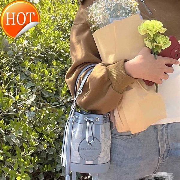 designer luxury women bag coch handbag fashion inclined shoulder bags cc versatile purses cochs totes large capacity saddle coal wallet 7a q
designer luxury women bag coch handbag fashion inclined shoulder bags cc versatile purses cochs totes large capacity saddle coal wallet 7a q
