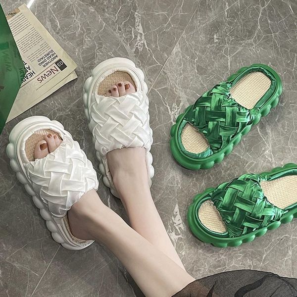 thick sole linen slippers fashion comfortable leisure soft outdoor leisure shopping personality sandals manufacturers direct sales, Black
thick sole linen slippers fashion comfortable leisure soft outdoor leisure shopping personality sandals manufacturers direct sales, Black