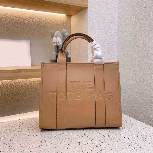 designer luxury women the tote bag fashion versatile handbags shoulder crossbody bags purse tories totes large capacity saddle wallets 7a t
designer luxury women the tote bag fashion versatile handbags shoulder crossbody bags purse tories totes large capacity saddle wallets 7a t