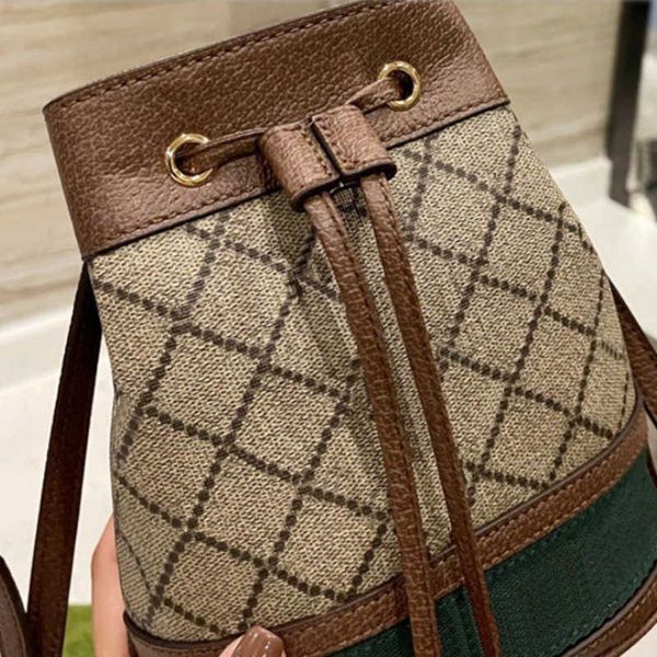 cross body designer- shoulder bucket bag messenger women totes fashion classic handbags printing crossbody clutch wallet handbag metallic
cross body designer- shoulder bucket bag messenger women totes fashion classic handbags printing crossbody clutch wallet handbag metallic