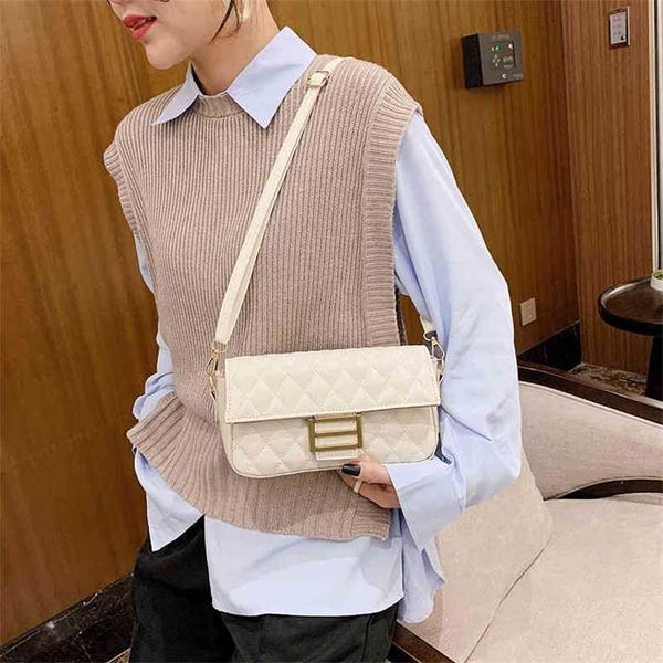 version of popular small square bag new women's sling shoulder bag messenger underarm handbags design deals
version of popular small square bag new women's sling shoulder bag messenger underarm handbags design deals