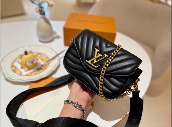 2022 fashion louis vuitton women's bag small fragrant style lingge chain shoulder crossbody messenger lv gucci handbags ysl, Red;black
2022 fashion louis vuitton women's bag small fragrant style lingge chain shoulder crossbody messenger lv gucci handbags ysl, Red;black