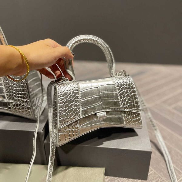 5a handbag designer wallet shoulder cross bag wallets handbags half moon tramp buckle leather pure crocodile single handle handbagc
5a handbag designer wallet shoulder cross bag wallets handbags half moon tramp buckle leather pure crocodile single handle handbagc