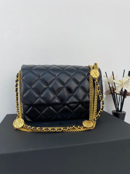 winter fashion luxury bag classic flap purse single shoulder bags metal chain crossbody bag new designer women handbag ringer pattern channe
winter fashion luxury bag classic flap purse single shoulder bags metal chain crossbody bag new designer women handbag ringer pattern channe