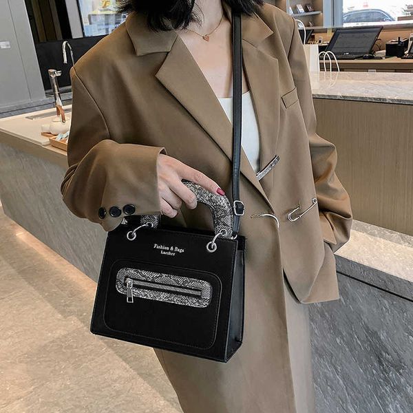 design package diana bag women's fashion light luxury small crowd msenger texture tote shoulder factory wholesale and retail
design package diana bag women's fashion light luxury small crowd msenger texture tote shoulder factory wholesale and retail