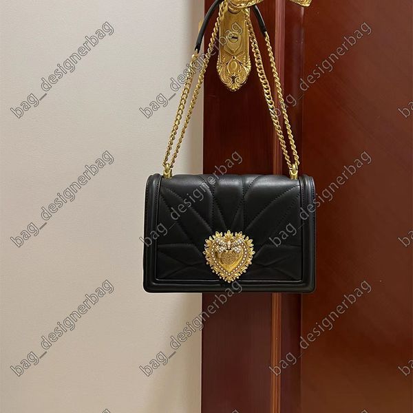 designer fashion trend dg women's messenger bag one shoulder simple and versatile metal chain leather material 21cm
designer fashion trend dg women's messenger bag one shoulder simple and versatile metal chain leather material 21cm