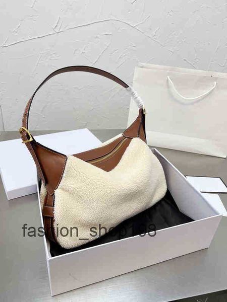 shoulder bags luxury brand romy fashion simple square bag women's designer highs quality clutch mobile phone handbags 2023
shoulder bags luxury brand romy fashion simple square bag women's designer highs quality clutch mobile phone handbags 2023
