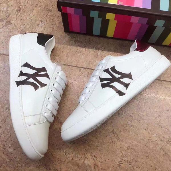 casual shoes designer sneakers luxury sneaker c brand man woman designer trainer genuine leather ace slipper sandal slide by99 0139, Black
casual shoes designer sneakers luxury sneaker c brand man woman designer trainer genuine leather ace slipper sandal slide by99 0139, Black