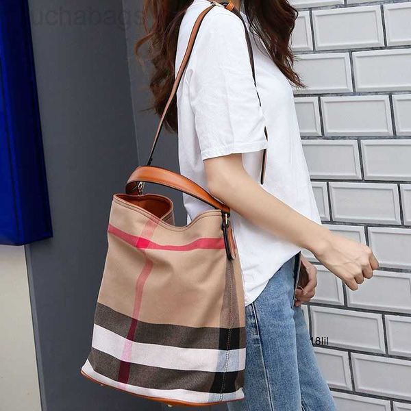 designer burbrerys woman handbags you quan zhixian from the stars the same canvas checked bucket one shoulder messenger classic handheld 4ed
designer burbrerys woman handbags you quan zhixian from the stars the same canvas checked bucket one shoulder messenger classic handheld 4ed