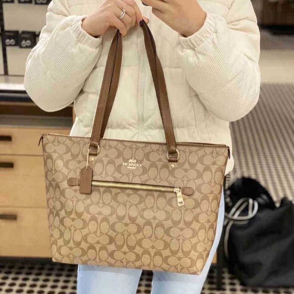 luxuries designers women coch bag cochs crossbody handbag shoulder totes bags cc designer handbags tote purses wallet wufq
luxuries designers women coch bag cochs crossbody handbag shoulder totes bags cc designer handbags tote purses wallet wufq