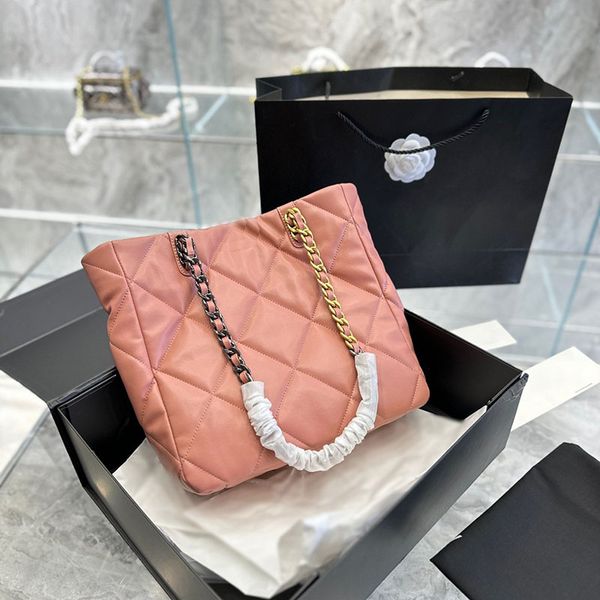 luxury cc brand bags cross body hollow badge large capacity women tote bag crossbody matelasse chain leather classic flap handbag vintage be
luxury cc brand bags cross body hollow badge large capacity women tote bag crossbody matelasse chain leather classic flap handbag vintage be