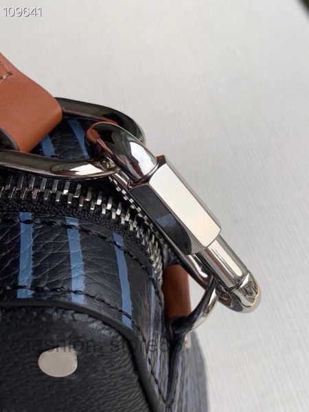 yy genuine leather handbag camera bag vintage women men luxurys designers crossbody bags shou febz mkw1
yy genuine leather handbag camera bag vintage women men luxurys designers crossbody bags shou febz mkw1
