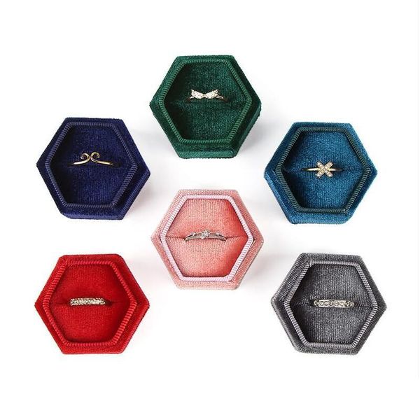 jewelry boxes hexagon veet ring box jewelry boxes display holder with detachable lid for wedding engagement drop delivery packaging dhhfn, Black;white
jewelry boxes hexagon veet ring box jewelry boxes display holder with detachable lid for wedding engagement drop delivery packaging dhhfn, Black;white