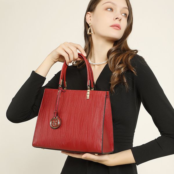 women inclined shoulder bags fashion casual womens bag small handbag totes high-capacity genuine leather large volume wholesale girl mobile
women inclined shoulder bags fashion casual womens bag small handbag totes high-capacity genuine leather large volume wholesale girl mobile