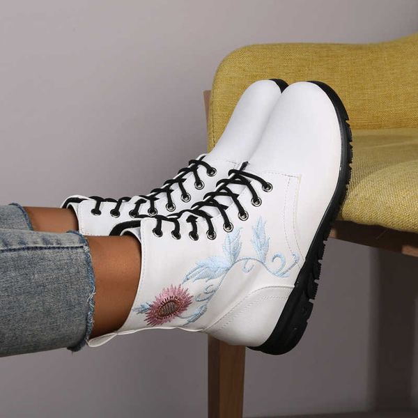 fashion ankle boots casual short women s 2022 autumn and winter new round head lace up large martin boots 221123, Black
fashion ankle boots casual short women s 2022 autumn and winter new round head lace up large martin boots 221123, Black