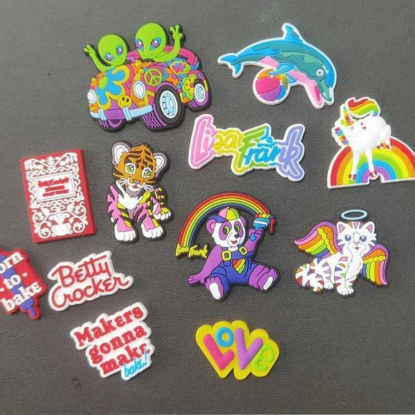 shoe parts accessories wholesale custom movie pvc croc shoes charms for kids shoe decoration 2022 christmas holiday croc shoe charm for kids, White;pink
shoe parts accessories wholesale custom movie pvc croc shoes charms for kids shoe decoration 2022 christmas holiday croc shoe charm for kids, White;pink