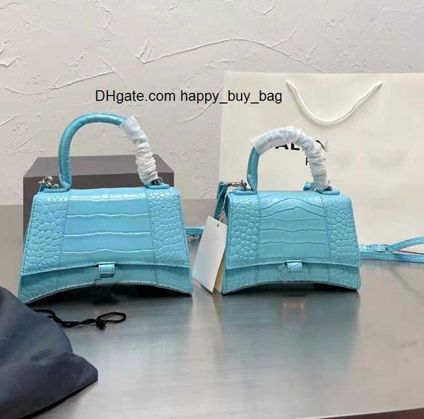 a luxury designer hourglass bag ladies crocodile pattern shoulder bags leather ladiess handbag presbyopia wallet messenger backpack cj
a luxury designer hourglass bag ladies crocodile pattern shoulder bags leather ladiess handbag presbyopia wallet messenger backpack cj