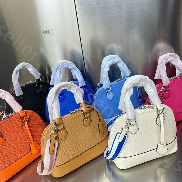shell l water wave pattern plain quality fashion shoulder handbags cross body new lady zipper beautiful dot plaid leather
shell l water wave pattern plain quality fashion shoulder handbags cross body new lady zipper beautiful dot plaid leather