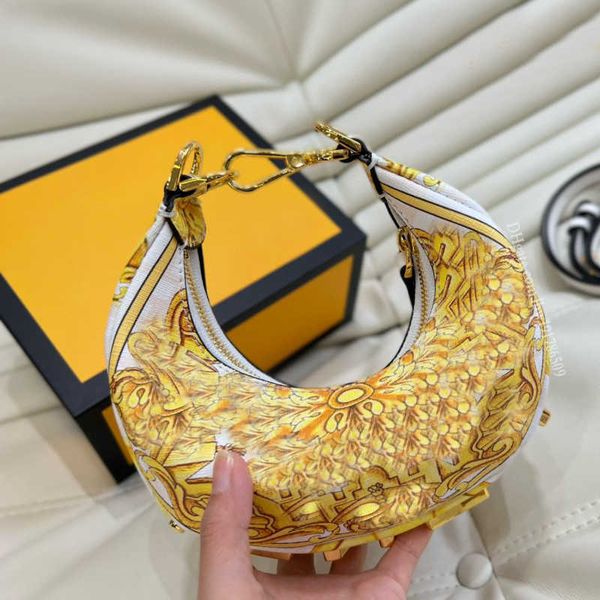 clutch bag designer wrist bag crescent half moon shape wallet women handbags with shoulder strap printing canvas handbag classic satchel
clutch bag designer wrist bag crescent half moon shape wallet women handbags with shoulder strap printing canvas handbag classic satchel