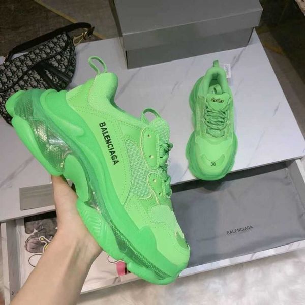 designer balencigas sneakers casual shoes heightening paris family air cushion fashion sports lovers six layer combination sole
designer balencigas sneakers casual shoes heightening paris family air cushion fashion sports lovers six layer combination sole